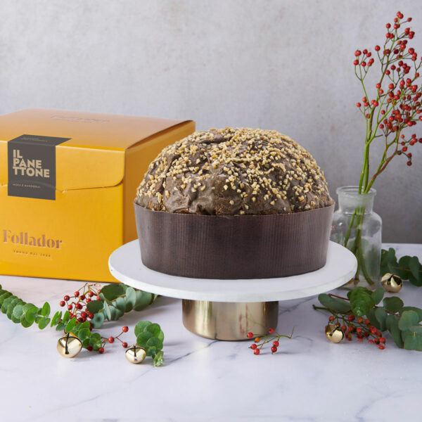 La novità di Natale 2024 è il Panettone Moka e Mandorla